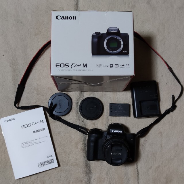 CANON ミラーレス一眼 EOS kiss m 本体と標準レンズ