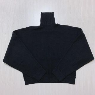 ザラ(ZARA)の美品　ZARA　タートルネックニット　ボックス型ニット(ニット/セーター)