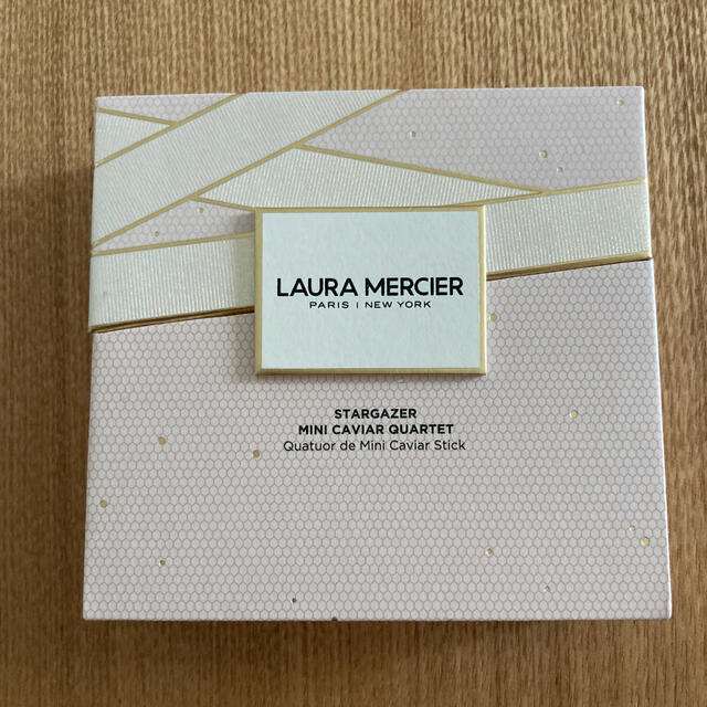 laura mercier(ローラメルシエ)のローラメルシエ  キャビアスティック コスメ/美容のキット/セット(コフレ/メイクアップセット)の商品写真