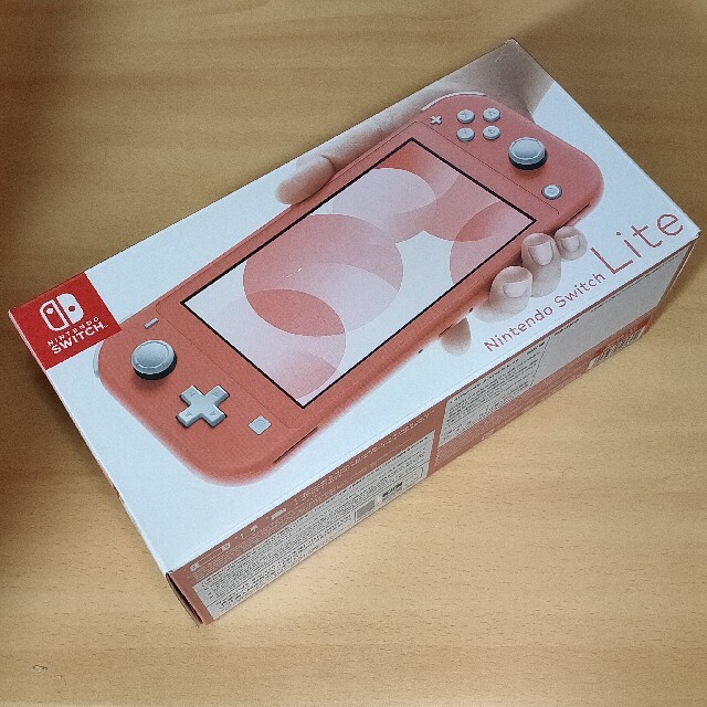 Nintendo Switch(ニンテンドースイッチ)の新品！ Nintendo Switch Lite コーラル エンタメ/ホビーのゲームソフト/ゲーム機本体(携帯用ゲーム機本体)の商品写真