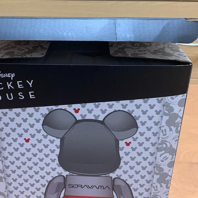 MEDICOM TOY(メディコムトイ)のBE@RBRICK FUTURE MICKEY 開封済 エンタメ/ホビーのおもちゃ/ぬいぐるみ(キャラクターグッズ)の商品写真