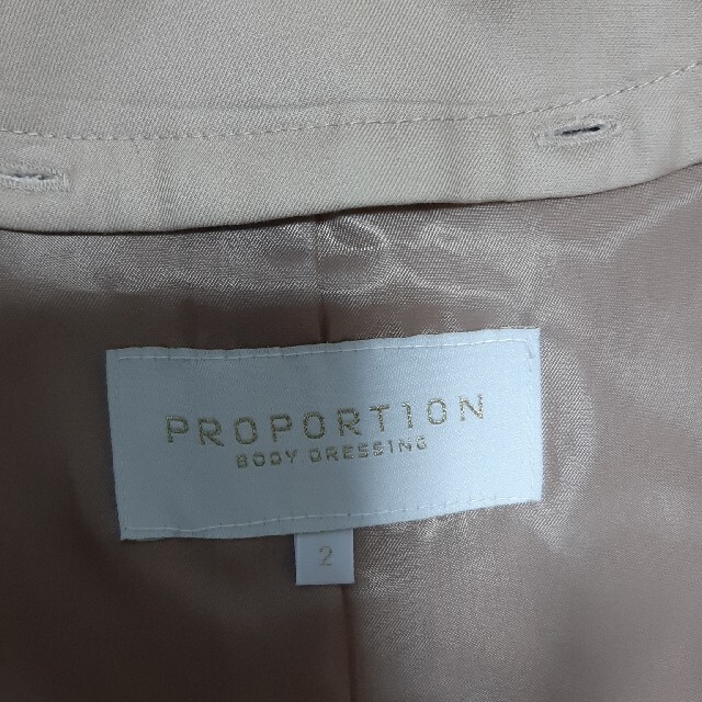 PROPORTION BODY DRESSING(プロポーションボディドレッシング)の再値下げproportionbody　トレンチコート　美品　レディース　ベージュ レディースのジャケット/アウター(トレンチコート)の商品写真