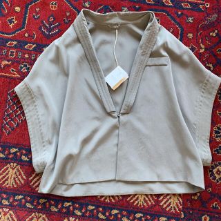 ブルネロクチネリ(BRUNELLO CUCINELLI)のBRUNELLO CUCINELLIジャケットシルク28万　ジレ　新品未使用(テーラードジャケット)