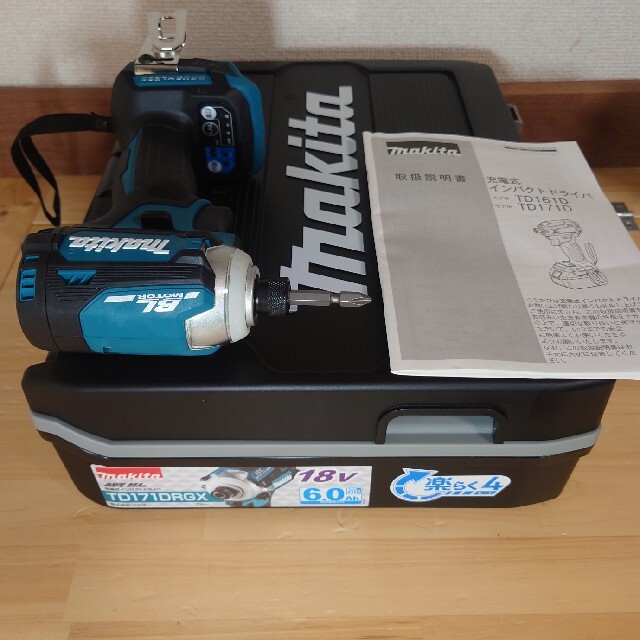 Makita(マキタ)のマキタ　18V　新品　インパクトドライバ　TD171D その他のその他(その他)の商品写真