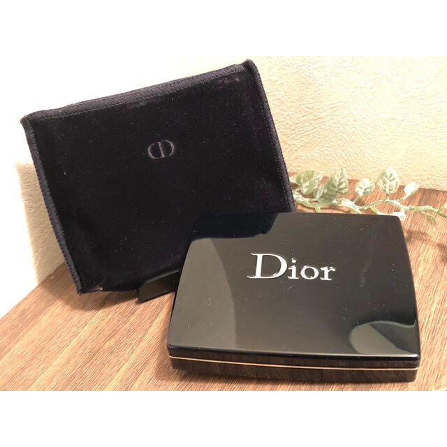 Christian Dior(クリスチャンディオール)の【Dior】ディオールアイシャドウ　サンククルール5COULEURS コスメ/美容のベースメイク/化粧品(アイシャドウ)の商品写真