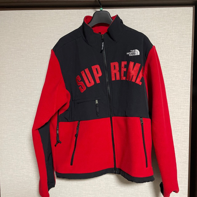 Supreme(シュプリーム)のsupremeArc LogoDenali Fleece Jacket サイズM メンズのジャケット/アウター(ブルゾン)の商品写真