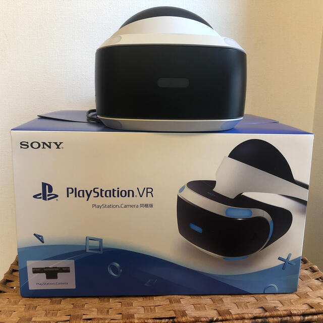 PlayStation VR(プレイステーションヴィーアール)の【美品】PlayStation VR Camera同梱版 CUHJ-16001 エンタメ/ホビーのゲームソフト/ゲーム機本体(家庭用ゲーム機本体)の商品写真