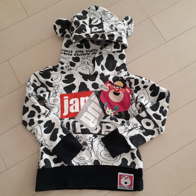 JAM(ジャム)のJAM　ホルスタイン柄　耳付きパーカー キッズ/ベビー/マタニティのキッズ服女の子用(90cm~)(Tシャツ/カットソー)の商品写真