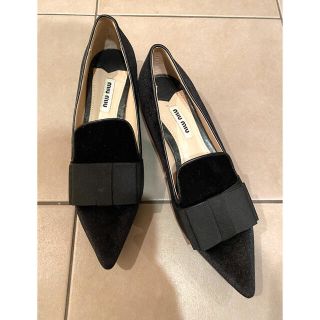 MIU MIU(ローファー/革靴)のフリマアイテム一覧 MIU MIU(ローファー/革靴)のフリマアイテム一覧