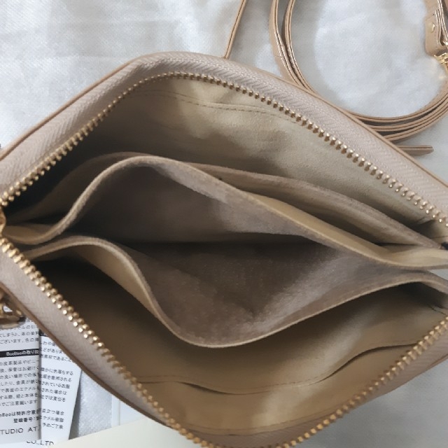 ATAO(アタオ)の専用　アタオ　ブーブークロス　ゴールド レディースのバッグ(ショルダーバッグ)の商品写真