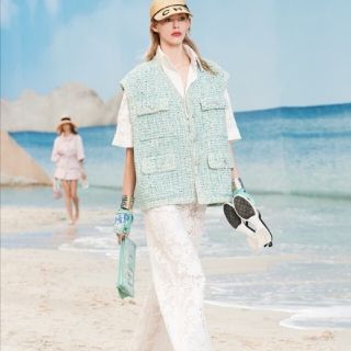 シャネル(CHANEL)のシャネル　ルサージュツイードパンツ(ハーフパンツ)