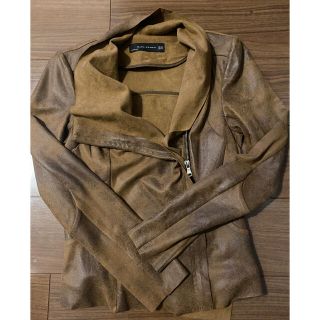 ザラ(ZARA)のZARA ブラウンスウェード風薄手ライダージャケット(ライダースジャケット)