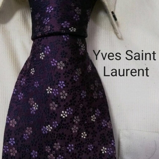 イヴサンローランボーテ(Yves Saint Laurent Beaute)のネクタイ二本おまとめ(ネクタイ)