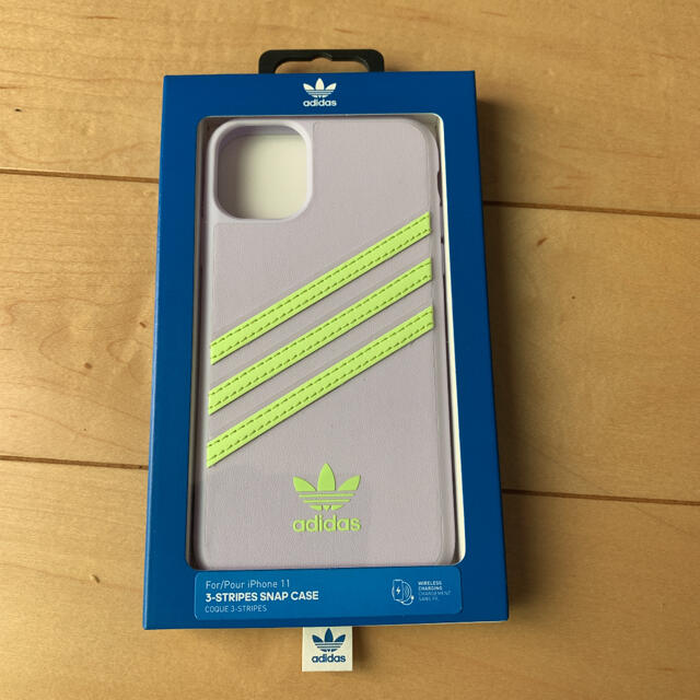 adidas(アディダス)のadidas iPhone 11 サンバケース スマホ/家電/カメラのスマホアクセサリー(iPhoneケース)の商品写真