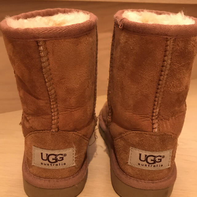 UGG(アグ)のUGG キッズムートンブーツ16cm キッズ/ベビー/マタニティのキッズ靴/シューズ(15cm~)(ブーツ)の商品写真