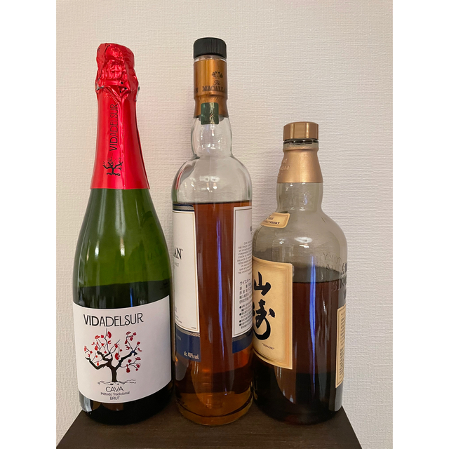 専用出品　3本セット　カヴァ&ウイスキー 食品/飲料/酒の酒(シャンパン/スパークリングワイン)の商品写真