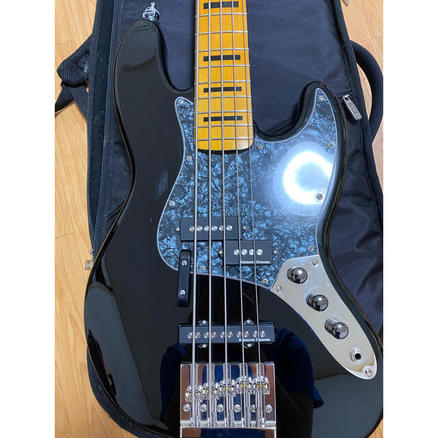 Squier Classic Vibe 70's Jazz Bass V 1