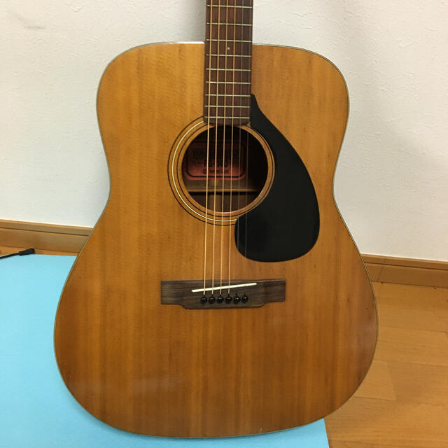 ヤマハ(ヤマハ)のYAMAHA FG-140赤ラベル 楽器のギター(アコースティックギター)の商品写真