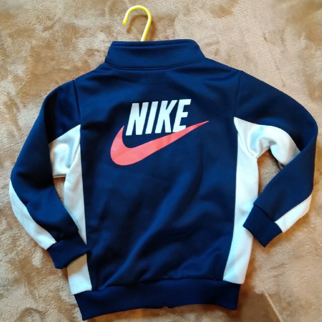 NIKE(ナイキ)のナイキ　ジャージ　上　110 キッズ/ベビー/マタニティのキッズ服男の子用(90cm~)(ジャケット/上着)の商品写真