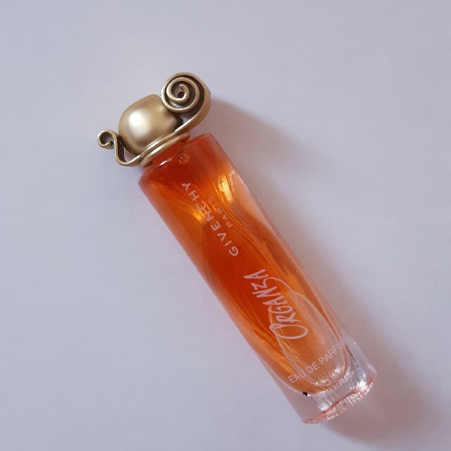 GIVENCHY(ジバンシィ)のジバンシー　オルガンザ　5ml GIVENCHY　ORGANZA　オーガンザ コスメ/美容の香水(香水(女性用))の商品写真