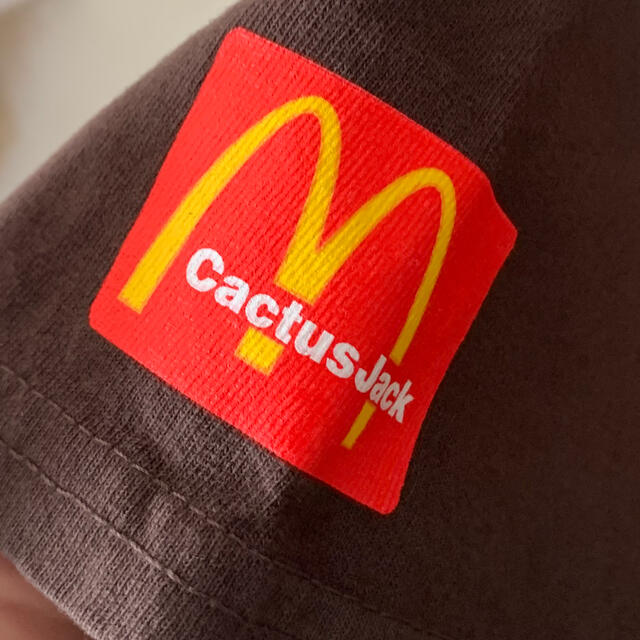 CACTUS(カクタス)のcactus jack× McDonald Tシャツ　XL ブラウン メンズのトップス(Tシャツ/カットソー(半袖/袖なし))の商品写真