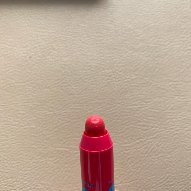 MAYBELLINE(メイベリン)の新品未使用　チーク（ブラシ付き）・リップクリーム コスメ/美容のベースメイク/化粧品(チーク)の商品写真