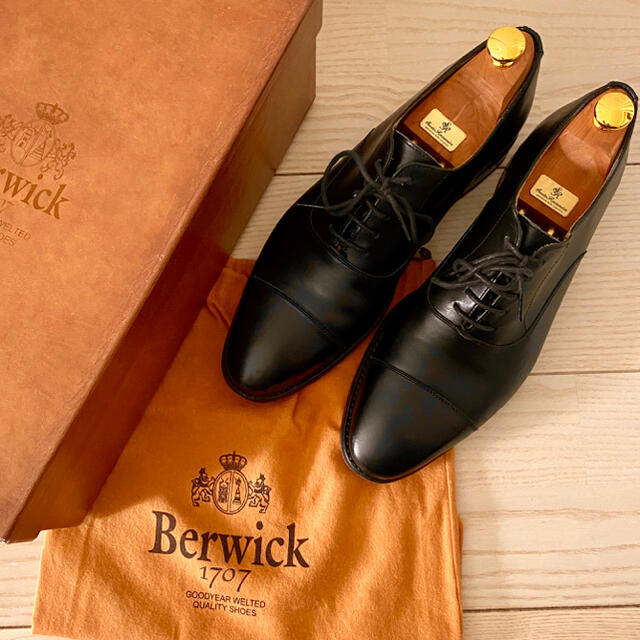 定価3.2万 ツリー付 Berwick バーウィック 革靴 ストレートチップドレス/ビジネス