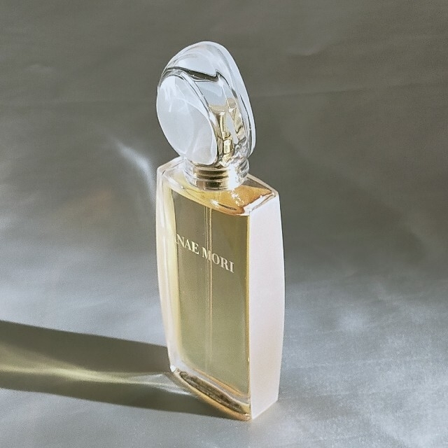 HANAE MORI(ハナエモリ)のHANAE MORI 森英恵 オーデパルファン 50ml 《新品未使用》香水  コスメ/美容の香水(香水(女性用))の商品写真