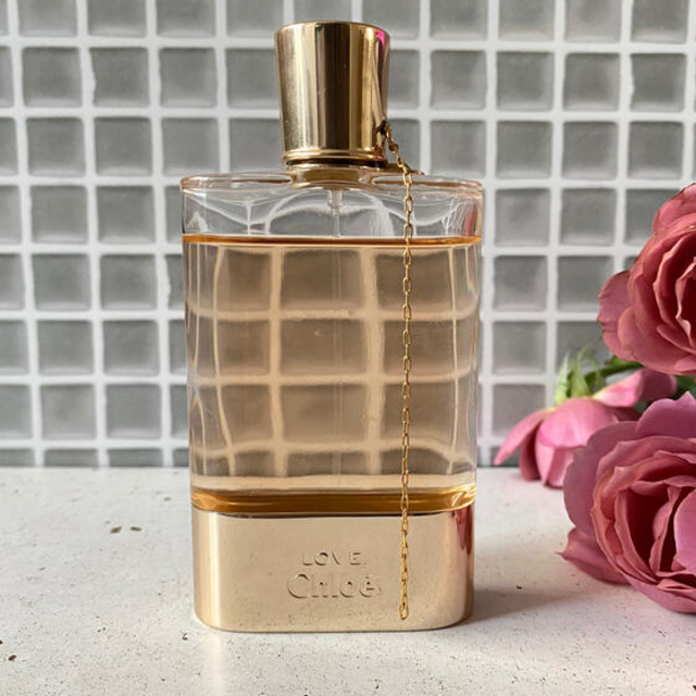 Chloe(クロエ)の香水 Chloe オードパルファム LOVE 50ml コスメ/美容の香水(香水(女性用))の商品写真