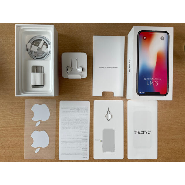 iPhone(アイフォーン)の期間限定値下【美品】iPhone X スペースグレー　64GB SIMフリー化済 スマホ/家電/カメラのスマートフォン/携帯電話(スマートフォン本体)の商品写真