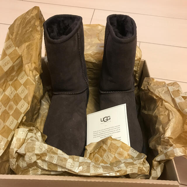 UGG(アグ)のあいりん様専用　　値下げします！　アグームートンブーツ レディースの靴/シューズ(ブーツ)の商品写真