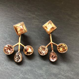 スワロフスキー(SWAROVSKI)のkiina様専用アトリエ スワロフスキー  ピアス(ピアス)