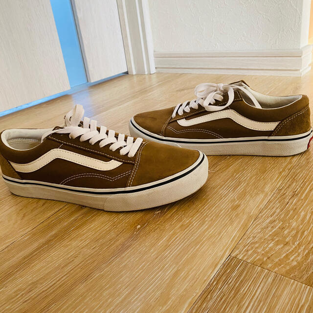 VANS(ヴァンズ)のVANS オールドスクール 27 OLD SKOOL ブラウン ベージュ メンズの靴/シューズ(スニーカー)の商品写真