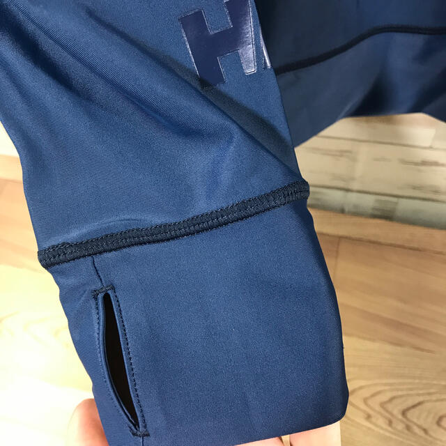 HELLY HANSEN(ヘリーハンセン)のヘリーハンセン　ラッシュガード　ベリーブルー XL 11.23△△012 メンズのトップス(その他)の商品写真