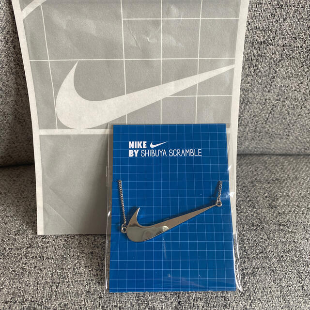 NIKE(ナイキ)の(非売品)NIKE necklace ナイキ　ネックレス レディースのアクセサリー(ネックレス)の商品写真