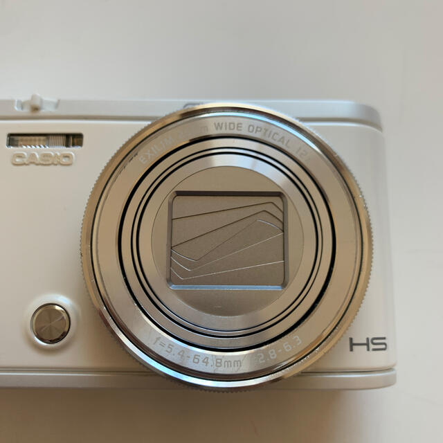 CASIO(カシオ)のCASIOデジカメEX-ZR3200 スマホ/家電/カメラのカメラ(コンパクトデジタルカメラ)の商品写真