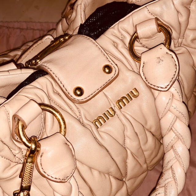 miumiu(ミュウミュウ)のmiu miu レディースのバッグ(ハンドバッグ)の商品写真