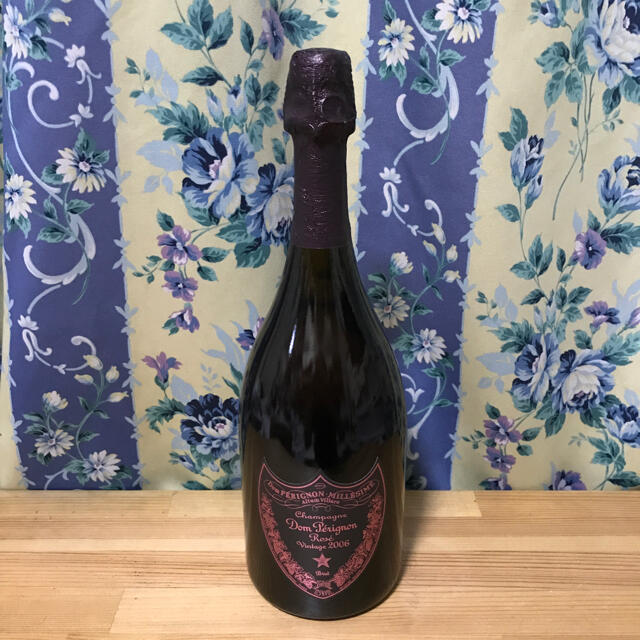 Dom Pérignon(ドンペリニヨン)のドンペリ　ロゼ　2006 食品/飲料/酒の酒(シャンパン/スパークリングワイン)の商品写真
