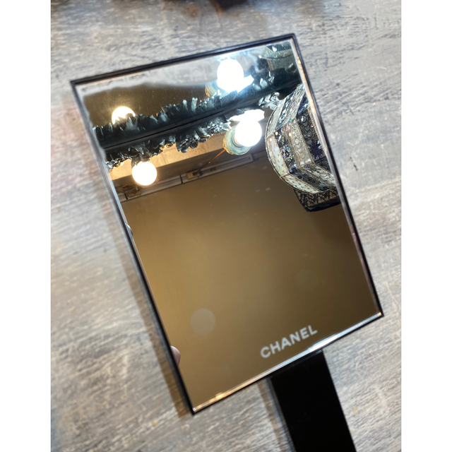 CHANEL(シャネル)のシャネル　ノベルティ　ミラー　手鏡 レディースのファッション小物(ミラー)の商品写真