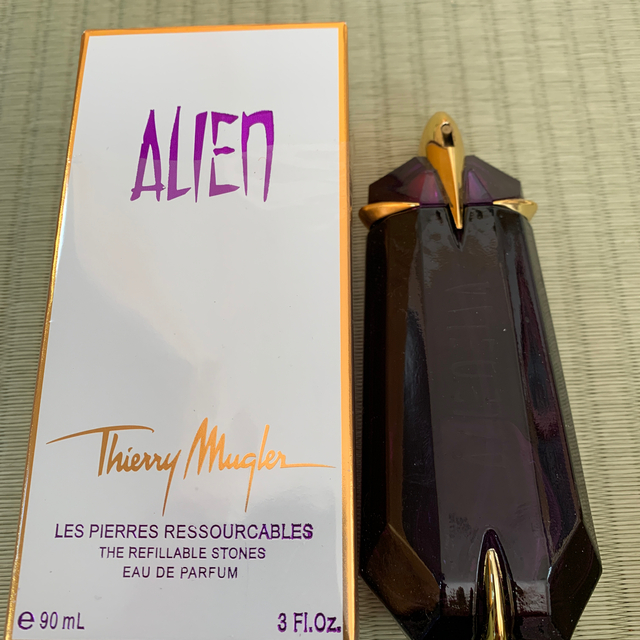 Thierry Mugler ALIEN 90ml  CHANEL GUCCI コスメ/美容の香水(香水(女性用))の商品写真