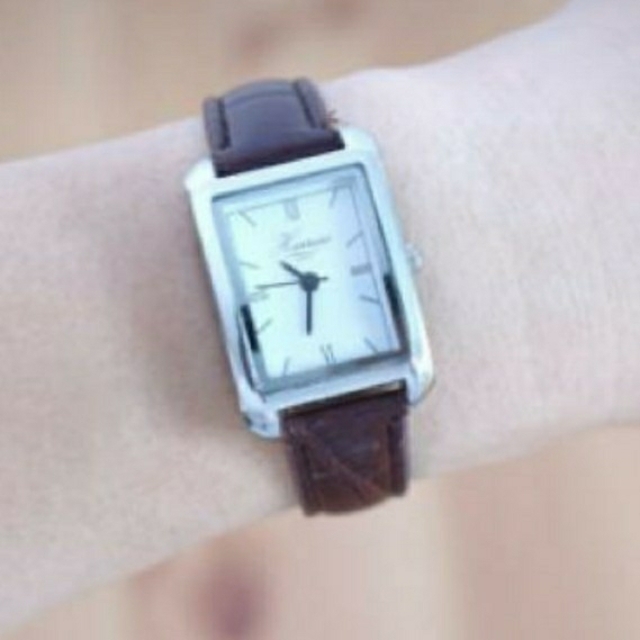 Harriss(ハリス)の大人の大人のおしゃれ手帖 10月号 付録 Harriss 腕時計 レディースのファッション小物(腕時計)の商品写真