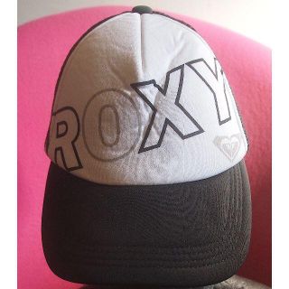 ロキシー(Roxy)の【ROXY ロキシー】白＆黒のかっこいいスナップバックCAP(キャップ)(キャップ)