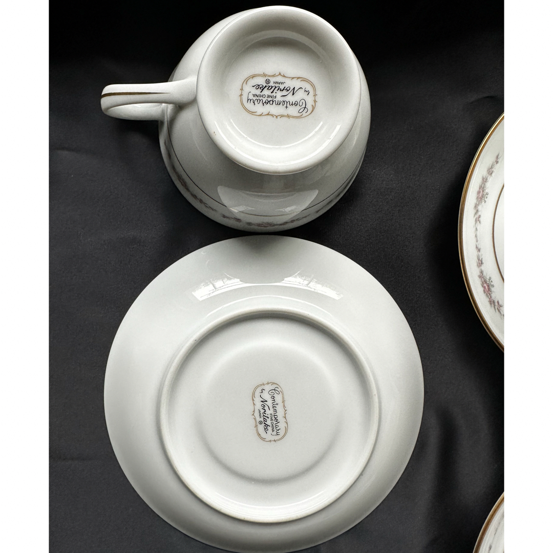 Noritake(ノリタケ)の未使用　ノリタケ　カップ&ソーサー　ポット　クリーマー　シュガー 新品　箱無し インテリア/住まい/日用品のキッチン/食器(食器)の商品写真