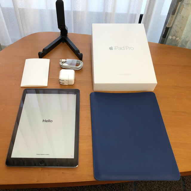 美品 豪華おまけ付iPad Pro9.7スペースグレイ32GB 2016年モデル 卸し