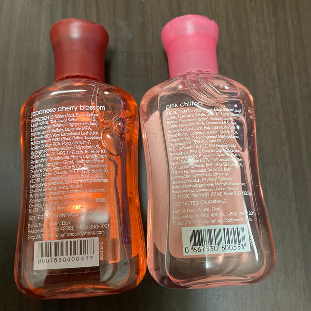 Bath & Body Works(バスアンドボディーワークス)のBath&BodyWorksシャワージェル2本 コスメ/美容のボディケア(バスグッズ)の商品写真