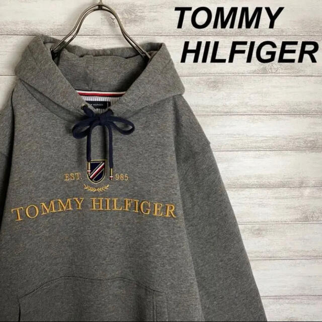 TOMMY HILFIGER(トミーヒルフィガー)の【美品】トミーヒルフィガー 刺繍 ビッグロゴ スウェット プルオーバー パーカー メンズのトップス(パーカー)の商品写真