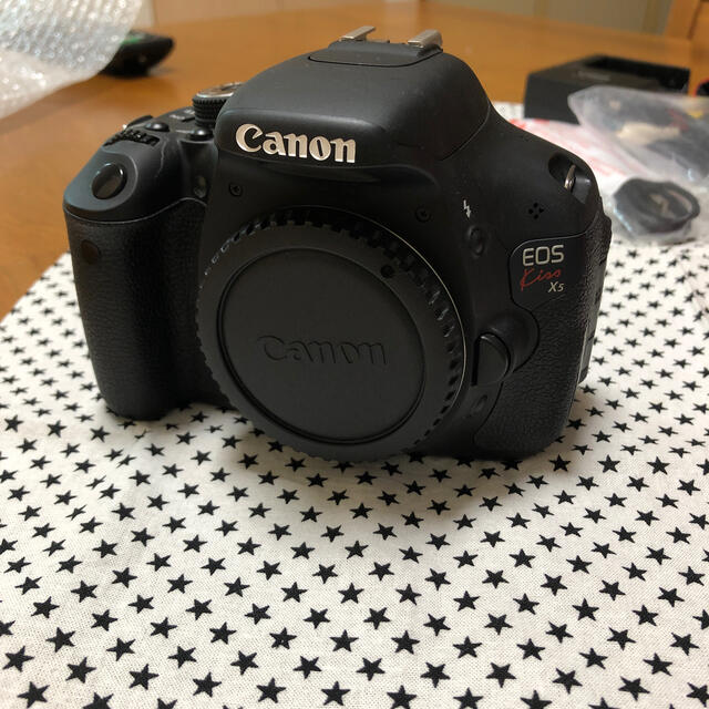 Canon EOS Kiss X5 本体 1