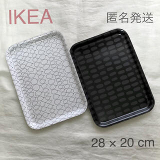 イケア(IKEA)の【新品】 IKEA トレイ 白＆黒 2枚セット ☆(収納/キッチン雑貨)