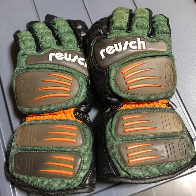 reusch(ロイシュ)の値下げしました‼️ロイシュ　　スキー用グローブ　　サイズ6 スポーツ/アウトドアのスキー(その他)の商品写真