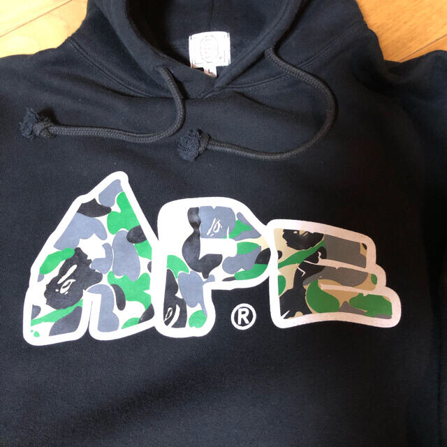 A BATHING APE(アベイシングエイプ)のAPE メンズのトップス(パーカー)の商品写真